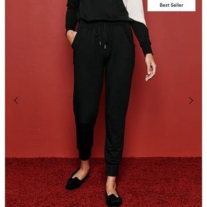 VGUC Summersalt The Softest French Terry Jogger - Size L